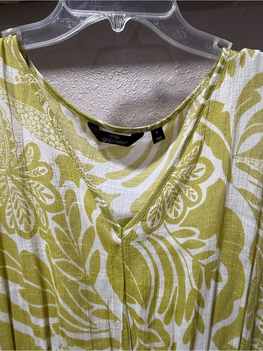 Mlle Gabrielle Floral V-Neck Mini Dress in Lime - Picture 2 of 6